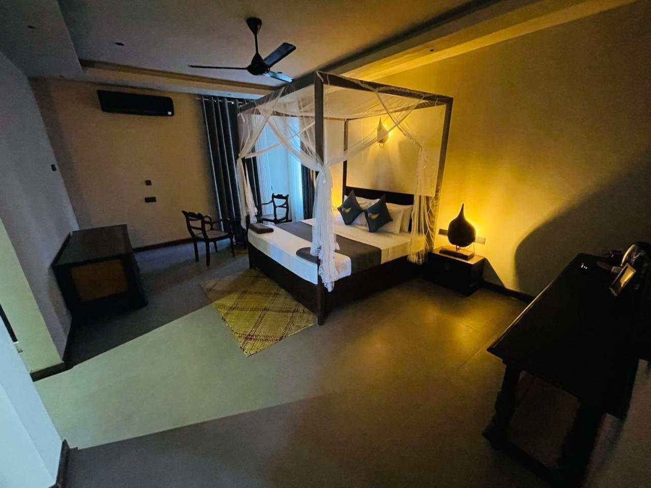 Hotel Bohemian Nest Negombo Exterior foto