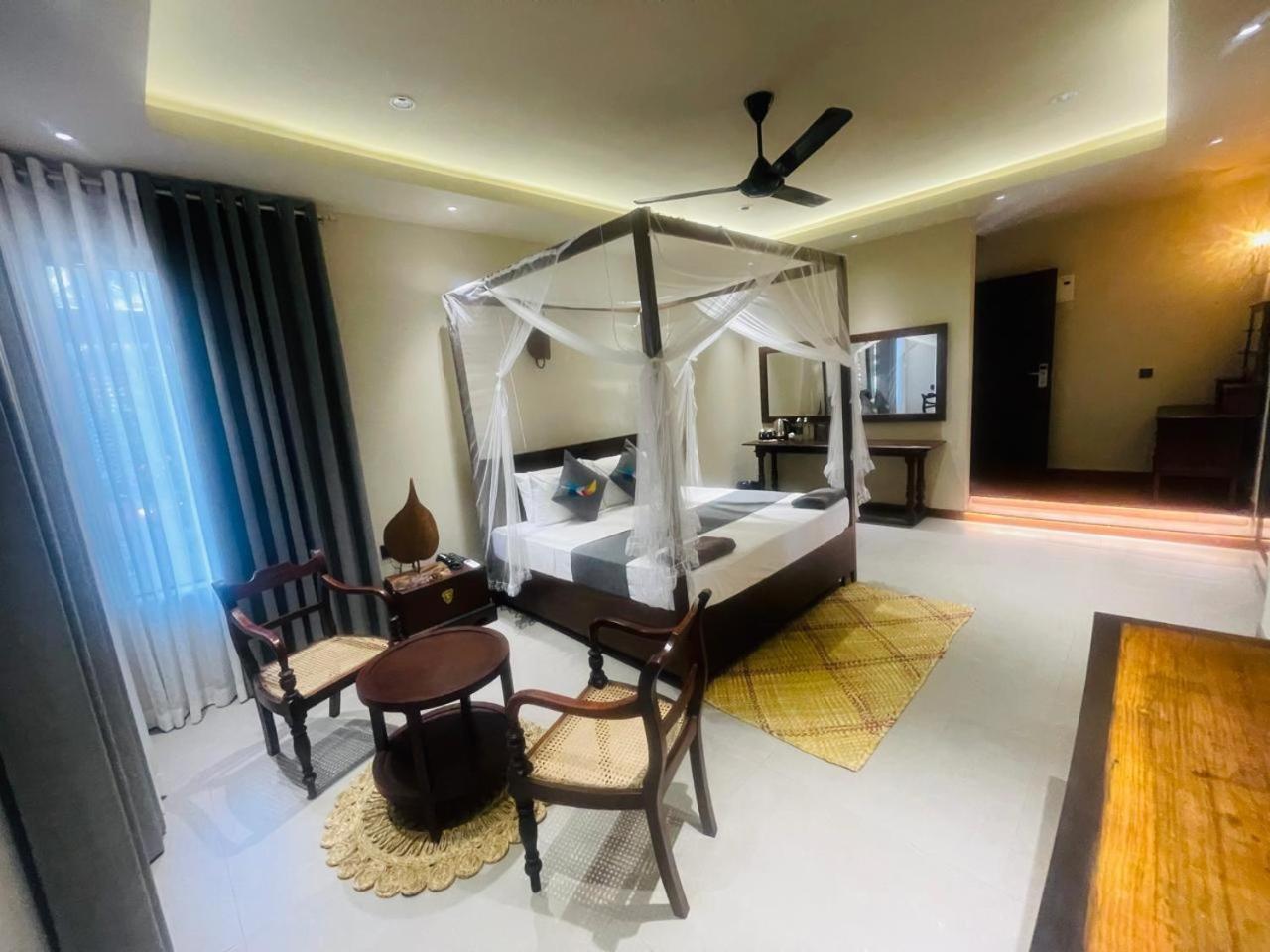 Hotel Bohemian Nest Negombo Exterior foto